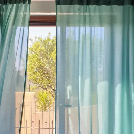 Casa California Bed & Breakfast Realmonte